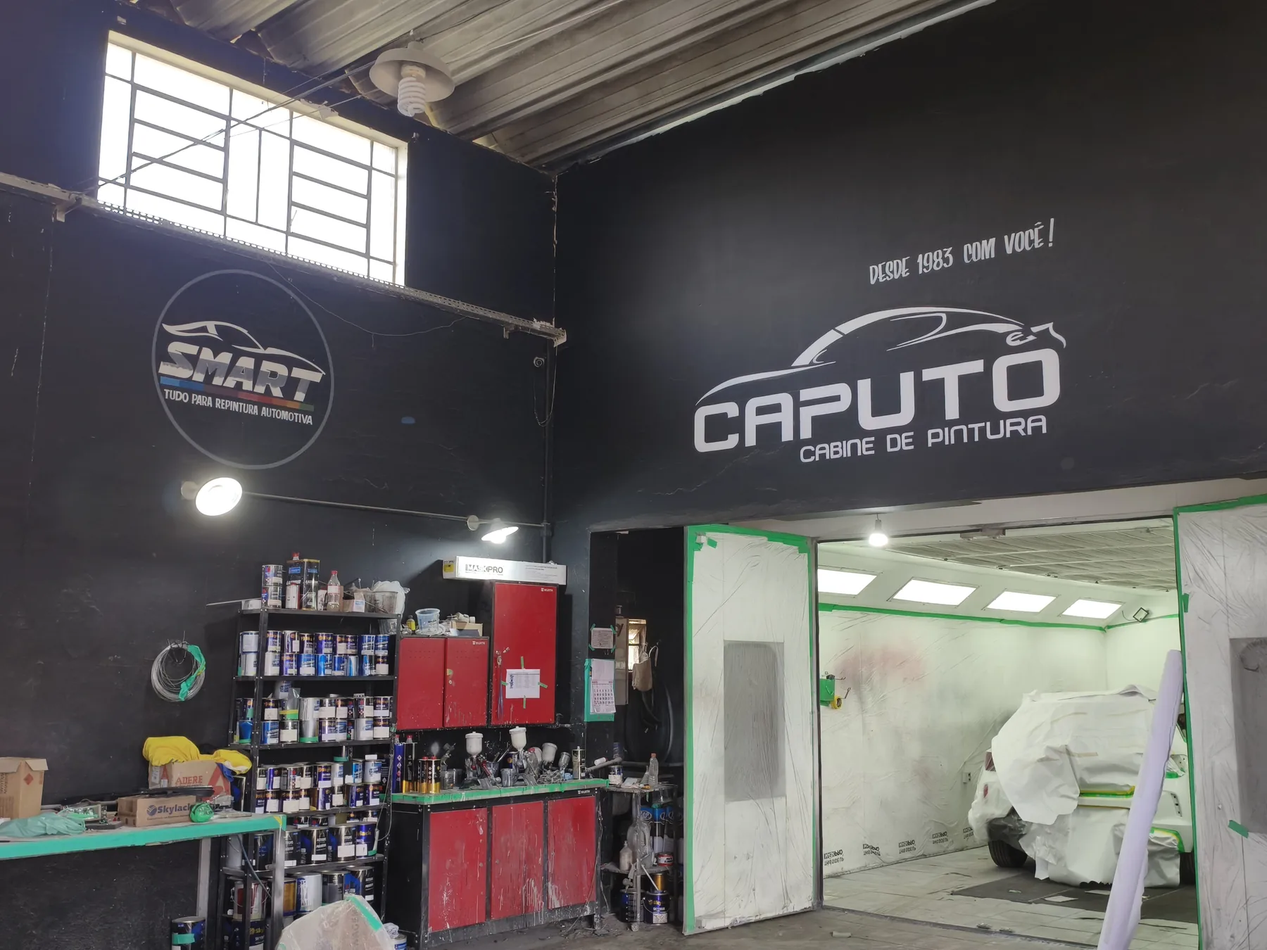 Cabine de pintura automotiva da Caputo